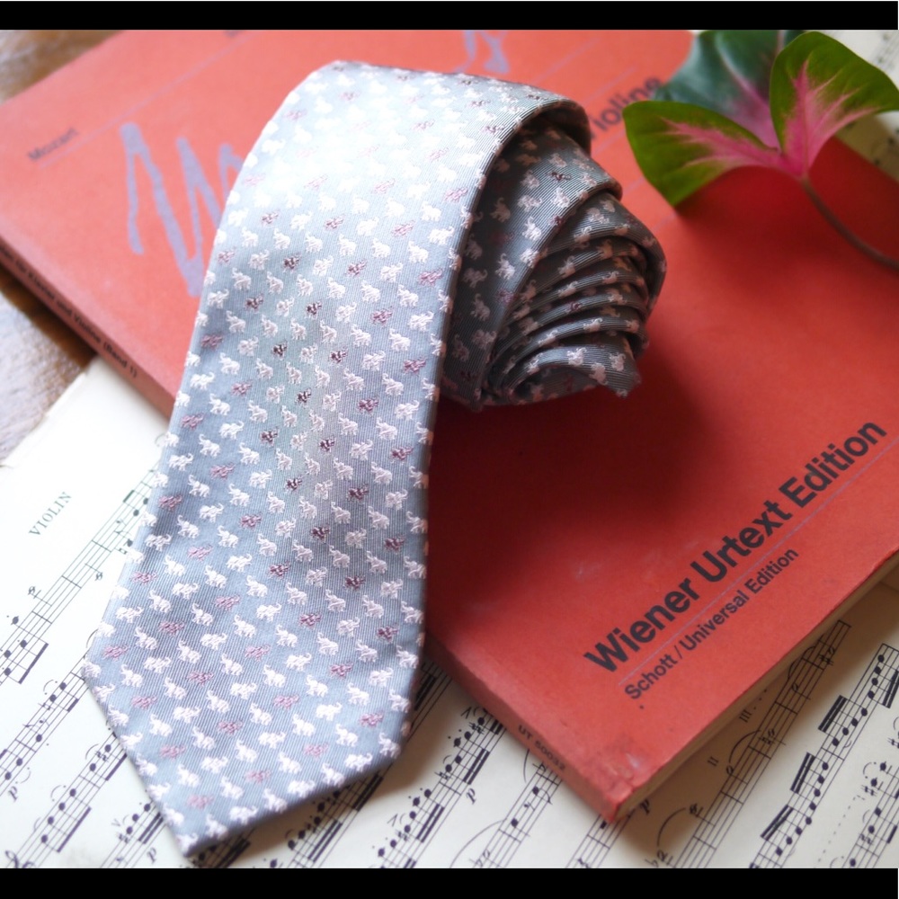 Yves Saint Laurent tie 100% silk Made in Italy